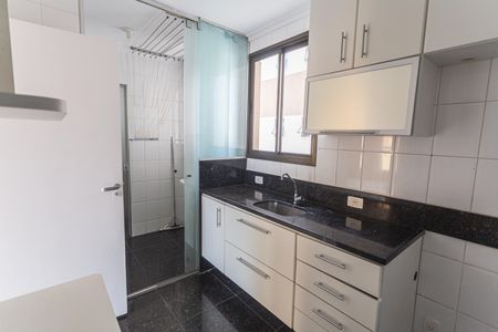 Apartamento à venda com 84m², 3 quartos e 2 vagasCozinha