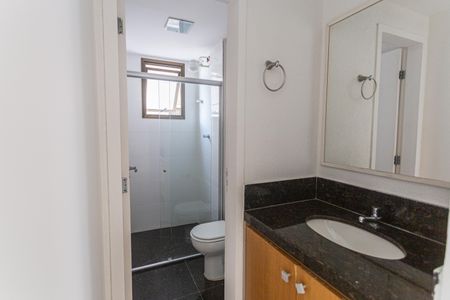 Apartamento à venda com 84m², 3 quartos e 2 vagasBanheiro Social
