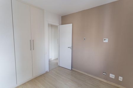 Apartamento à venda com 84m², 3 quartos e 2 vagasQuarto 2