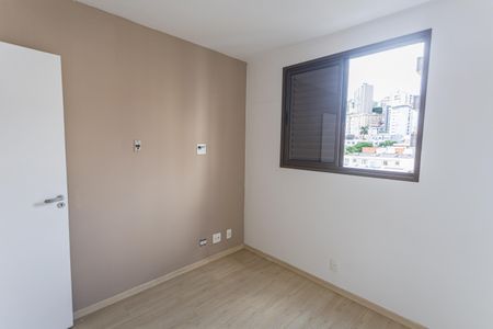 Apartamento à venda com 84m², 3 quartos e 2 vagasQuarto 2