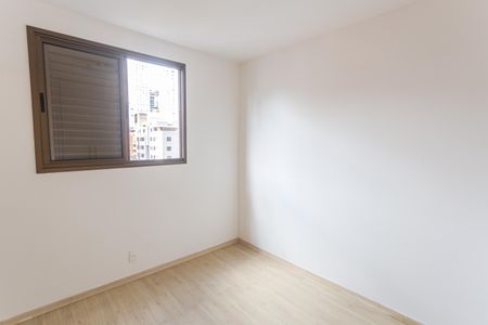 Apartamento à venda com 84m², 3 quartos e 2 vagasQuarto 2