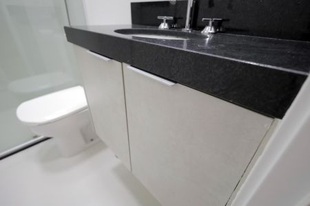 Apartamento à venda com 63m², 2 quartos e 2 vagasBanheiro 1