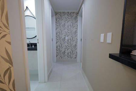 Apartamento à venda com 63m², 2 quartos e 2 vagasCorredor