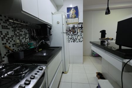 Cozinha de apartamento para alugar com 2 quartos, 62m² em Parque Amazonia, Goiânia