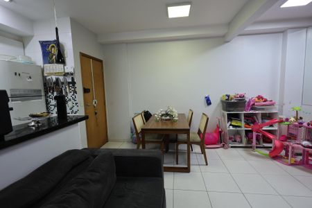 Sala de apartamento para alugar com 2 quartos, 62m² em Parque Amazonia, Goiânia