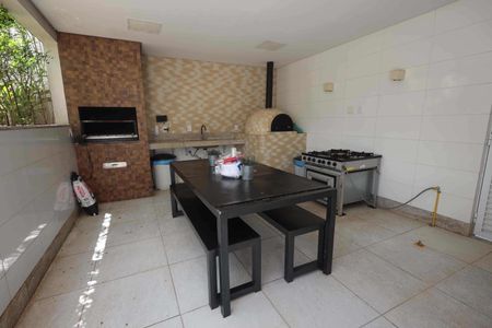 Apartamento para alugar com 62m², 2 quartos e 1 vagaÁrea comum - Churrasqueira
