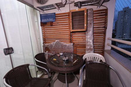 Sacada de apartamento para alugar com 2 quartos, 62m² em Parque Amazonia, Goiânia