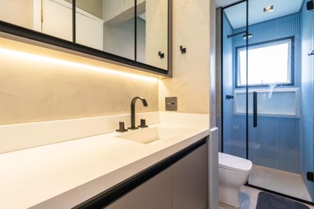Apartamento à venda com 98m², 2 quartos e 2 vagasBanheiro da Suíte 1