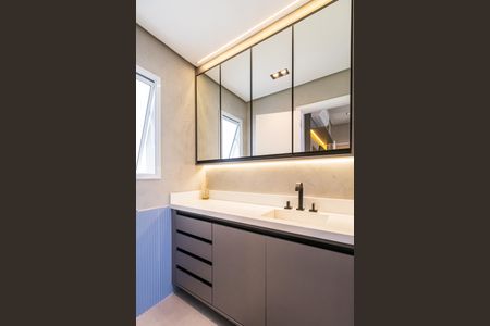 Apartamento à venda com 98m², 2 quartos e 2 vagasBanheiro da Suíte 1