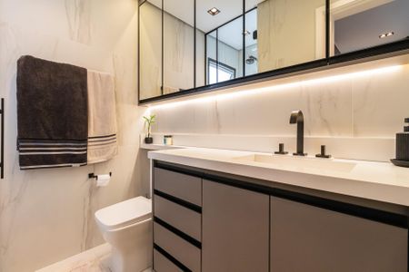 Apartamento à venda com 98m², 2 quartos e 2 vagasBanheiro da Suíte 2