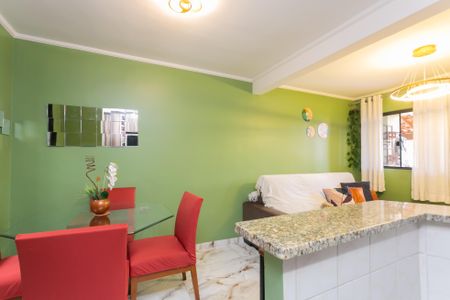 Casa de condomínio para alugar com 77m², 2 quartos e 1 vagaCozinha 