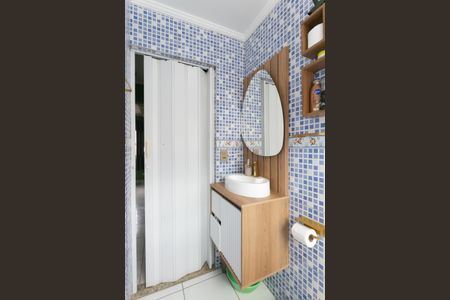 Casa de condomínio para alugar com 77m², 2 quartos e 1 vagaBanheiro 