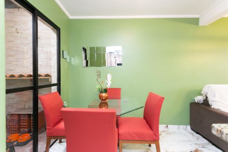 Casa de condomínio para alugar com 77m², 2 quartos e 1 vagaCozinha 