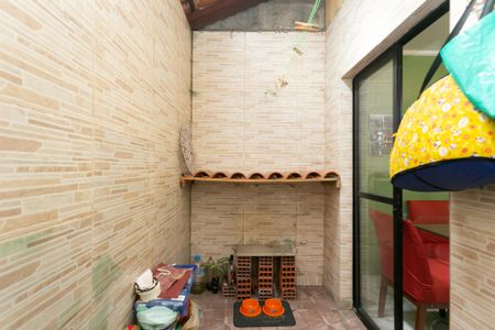 Casa de condomínio para alugar com 77m², 2 quartos e 1 vagaÁrea de Serviço 