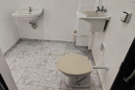Studio para alugar com 25m², 1 quarto e sem vaga Studio para alugar com 25m², 1 quarto e sem vagaBanheiro