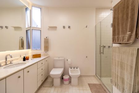 Casa à venda com 550m², 3 quartos e 2 vagas