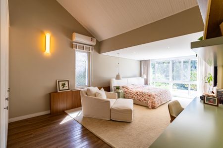 Casa à venda com 550m², 3 quartos e 2 vagas