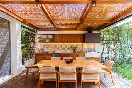 Casa à venda com 550m², 3 quartos e 2 vagas