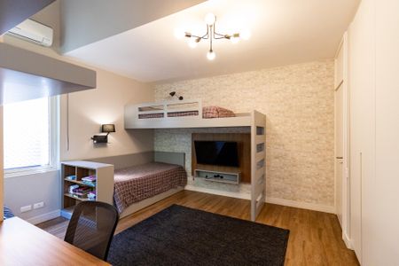 Casa à venda com 550m², 3 quartos e 2 vagas