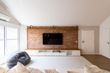 Casa à venda com 550m², 3 quartos e 2 vagas