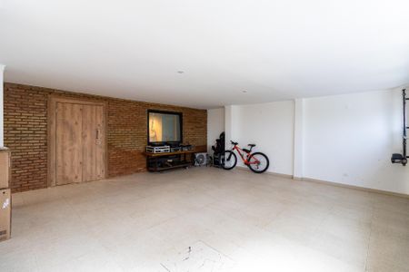 Casa à venda com 550m², 3 quartos e 2 vagas