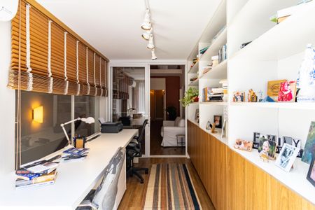 Casa à venda com 550m², 3 quartos e 2 vagas