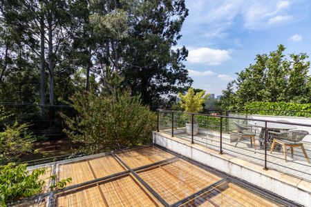 Casa à venda com 550m², 3 quartos e 2 vagas