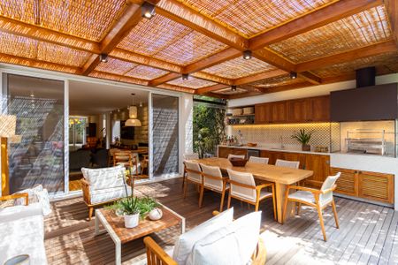 Casa à venda com 550m², 3 quartos e 2 vagas