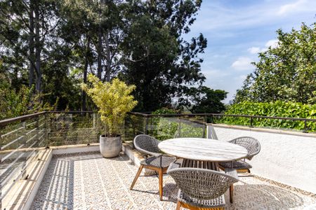 Casa à venda com 550m², 3 quartos e 2 vagas