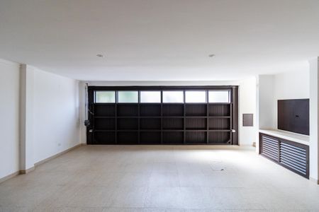 Casa à venda com 550m², 3 quartos e 2 vagas