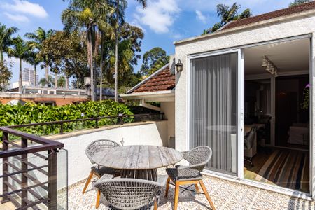 Casa à venda com 550m², 3 quartos e 2 vagas