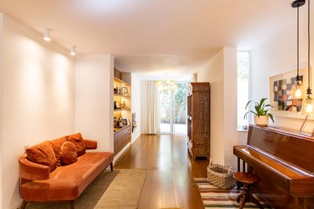 Casa à venda com 550m², 3 quartos e 2 vagas
