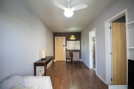 Apartamento à venda com 43m², 1 quarto e 1 vagaSala