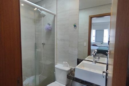 Apartamento à venda com 72m², 2 quartos e 2 vagasBanheiro da Suíte