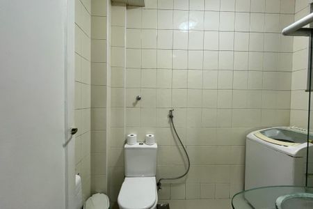 Apartamento para alugar com 60m², 1 quarto e sem vagaBanheiro 