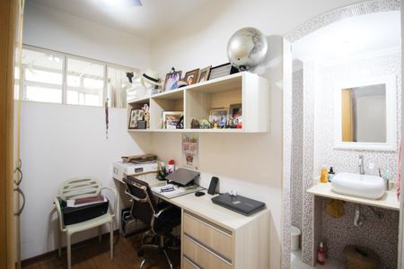 Apartamento à venda com 92m², 3 quartos e 1 vagaSuíte 