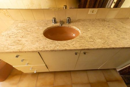 Apartamento para alugar com 292m², 4 quartos e 2 vagasBanheiro Social 1