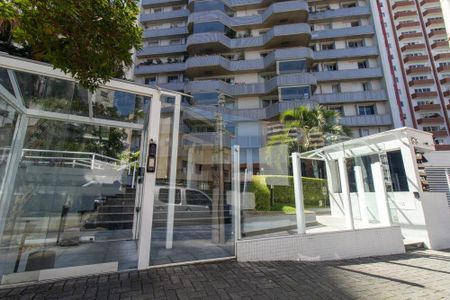 Apartamento para alugar com 292m², 4 quartos e 2 vagasFachada