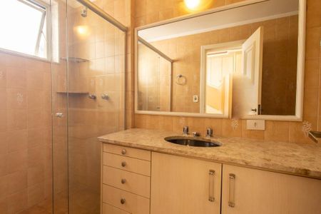 Apartamento para alugar com 292m², 4 quartos e 2 vagasBanheiro da Suíte 1