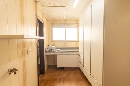 Apartamento para alugar com 292m², 4 quartos e 2 vagasÁrea de Serviço