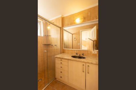 Apartamento para alugar com 292m², 4 quartos e 2 vagasBanheiro da Suíte 1