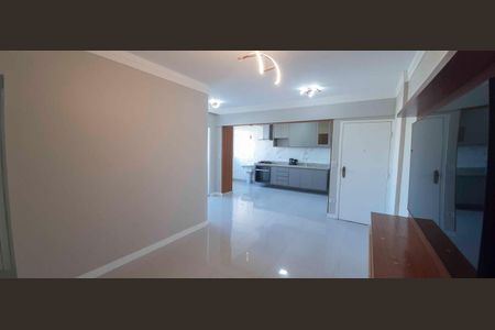 Sala de apartamento à venda com 3 quartos, 75m² em Vila Osasco, Osasco