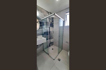 Banheiro de apartamento à venda com 3 quartos, 75m² em Vila Osasco, Osasco