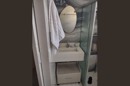 Banheiro de apartamento à venda com 3 quartos, 79m² em Vila Osasco, Osasco