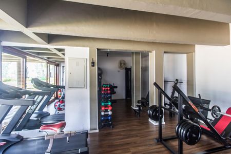 Casa de condomínio à venda com 240m², 3 quartos e 2 vagas Casa de condomínio à venda com 240m², 3 quartos e 2 vagasAcademia