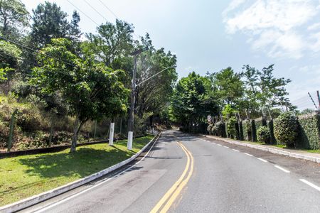 Casa de condomínio à venda com 240m², 3 quartos e 2 vagas Casa de condomínio à venda com 240m², 3 quartos e 2 vagasVista da Sacada