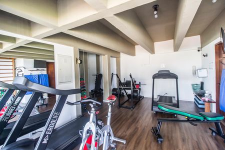 Casa de condomínio à venda com 240m², 3 quartos e 2 vagas Casa de condomínio à venda com 240m², 3 quartos e 2 vagasAcademia