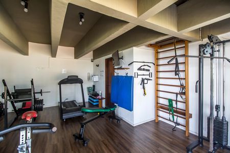 Casa de condomínio à venda com 240m², 3 quartos e 2 vagas Casa de condomínio à venda com 240m², 3 quartos e 2 vagasAcademia