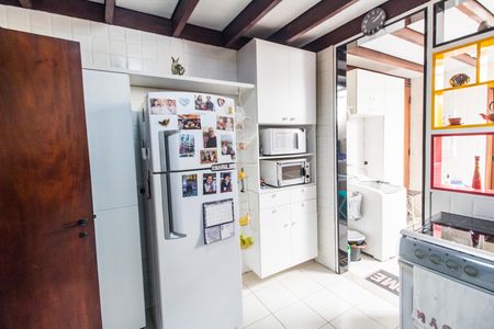 Casa de condomínio à venda com 240m², 3 quartos e 2 vagas Casa de condomínio à venda com 240m², 3 quartos e 2 vagasCozinha