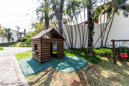 Casa de condomínio à venda com 240m², 3 quartos e 2 vagas Casa de condomínio à venda com 240m², 3 quartos e 2 vagasÁrea comum - Playground